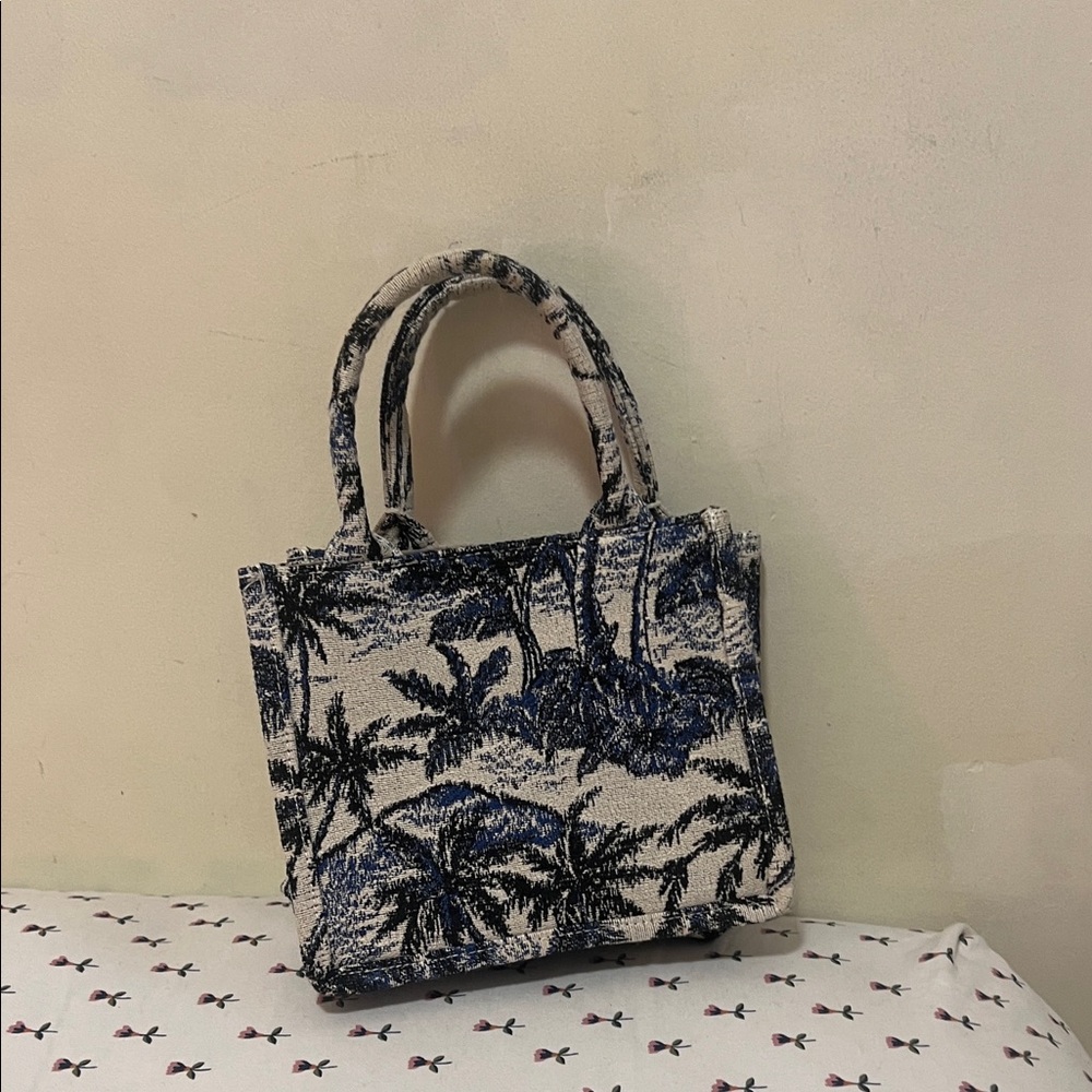 H&M Tropical Blue and Cream Tote
